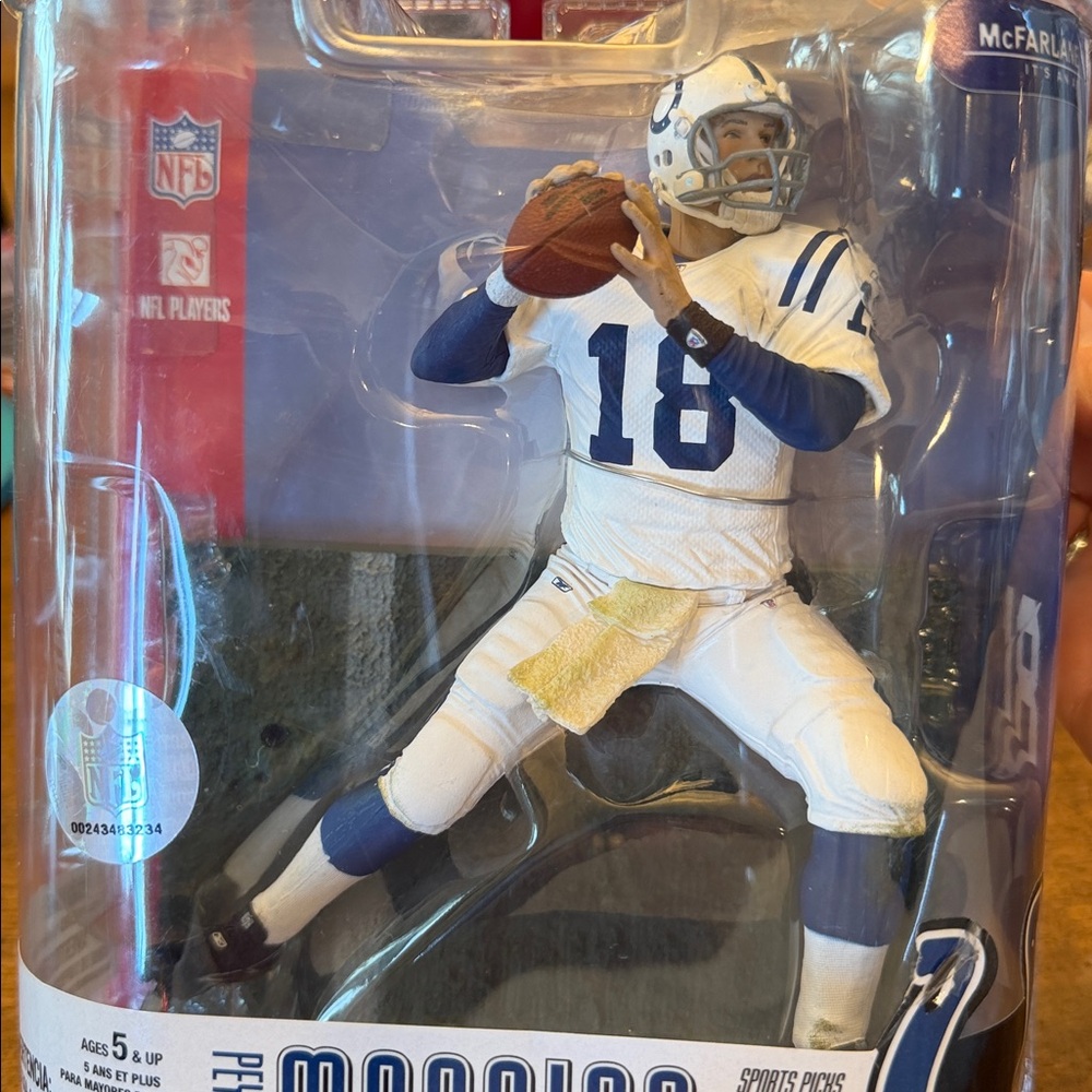 2007 Peyton Manning McFarlane Sports NFL Colts Series 15 Collectible Figure